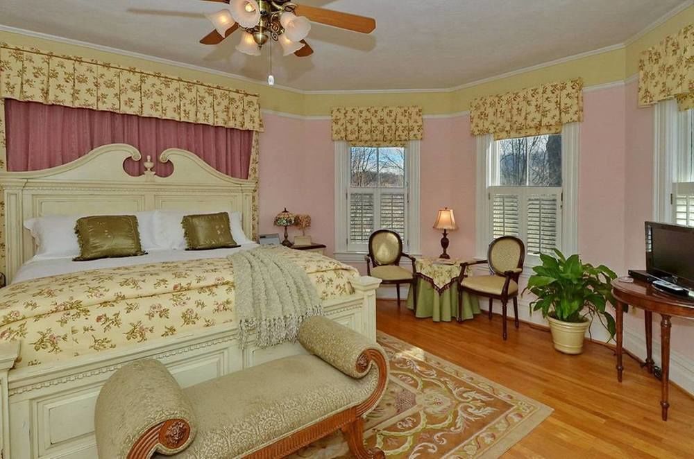 Oak Hill On Love Lane Bed And Breakfast Inn Waynesville Luaran gambar