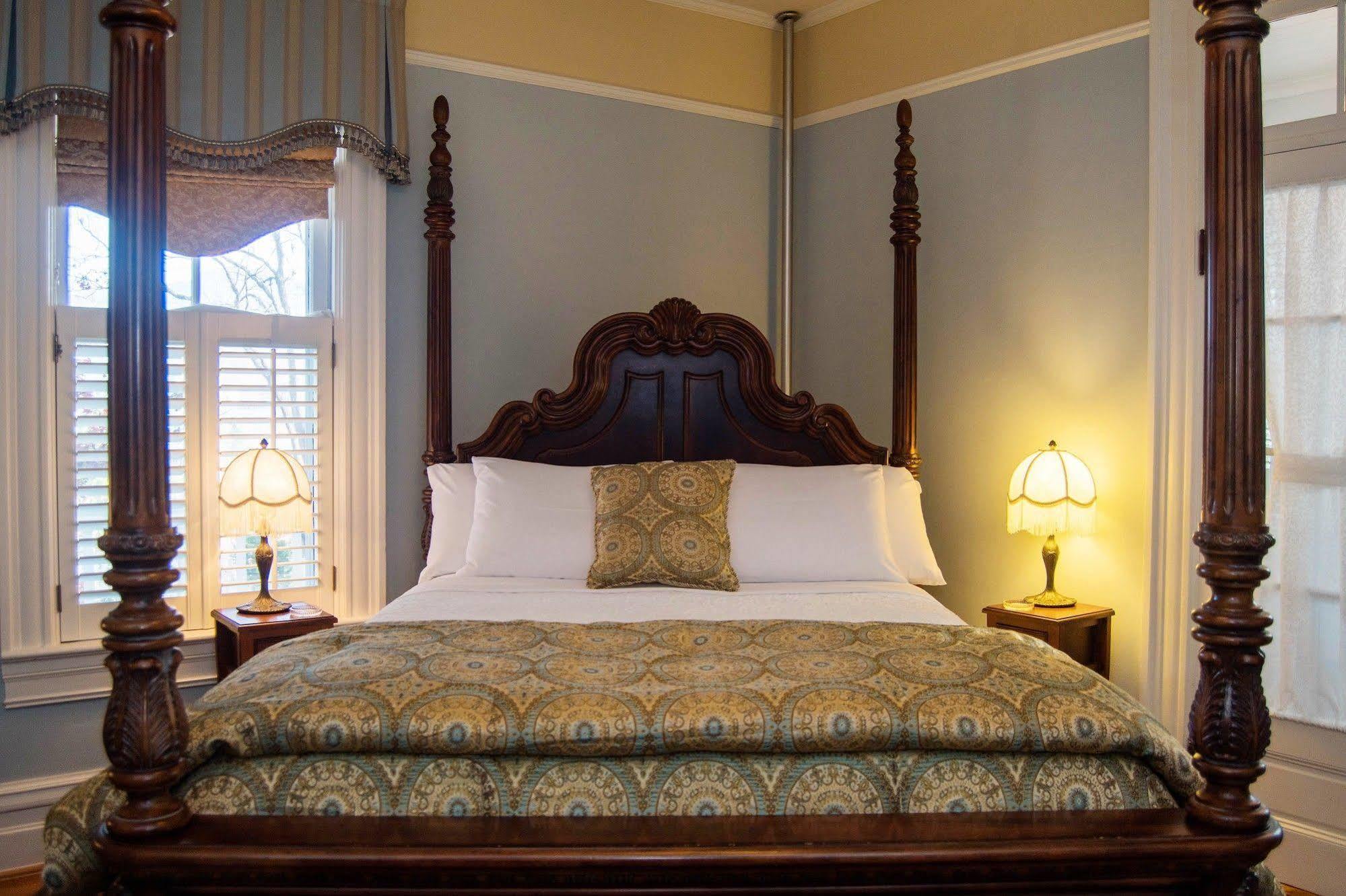 Oak Hill On Love Lane Bed And Breakfast Inn Waynesville Luaran gambar