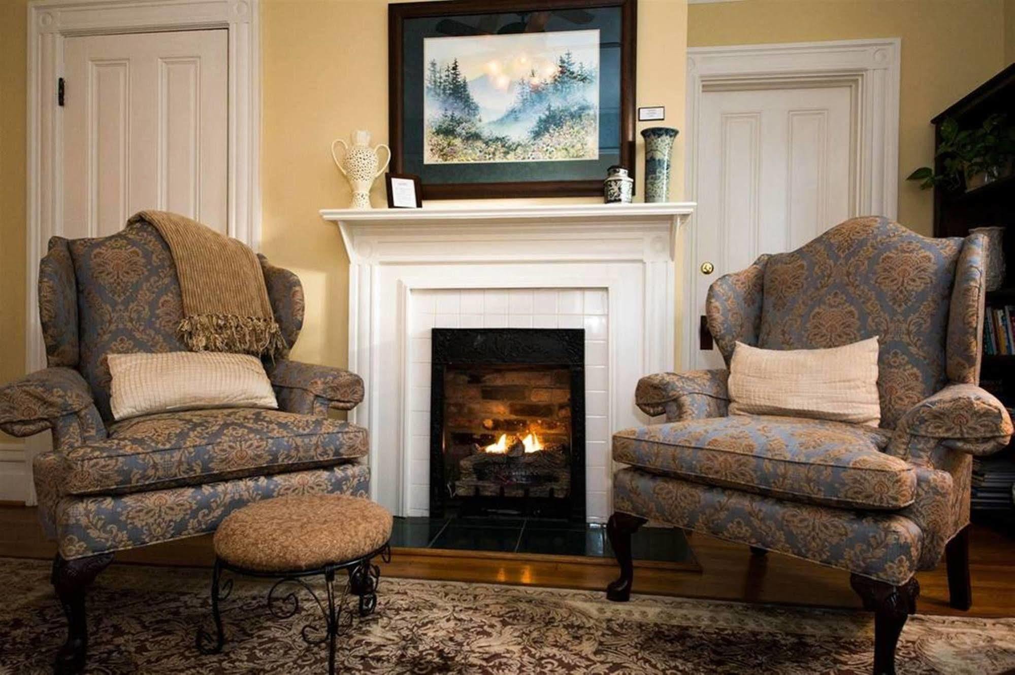 Oak Hill On Love Lane Bed And Breakfast Inn Waynesville Luaran gambar